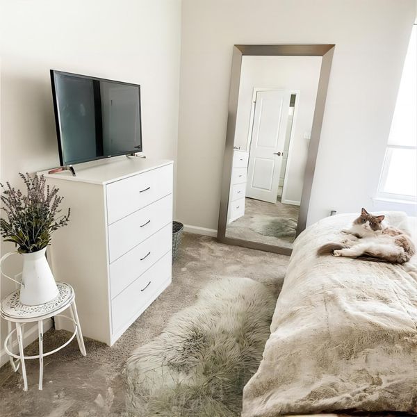 4 Drawer Wood Dresser Storage Cabinet practical design